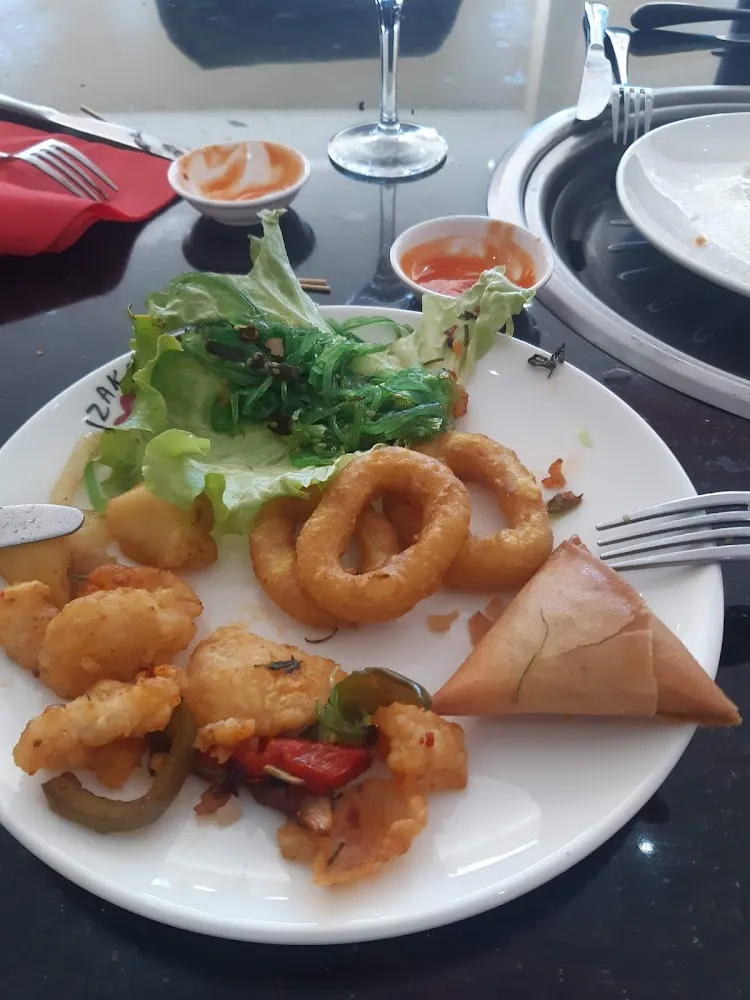 Crevettes Beignets Calamar En Beignet Samoussa de Legumes