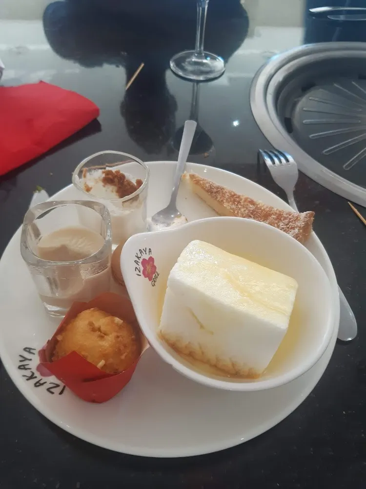 Île Flottante Et Crèmes En Verrines